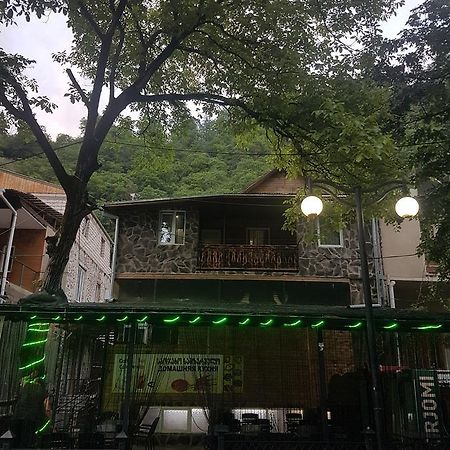 Hotel Emi House Bordschomi Exterior foto
