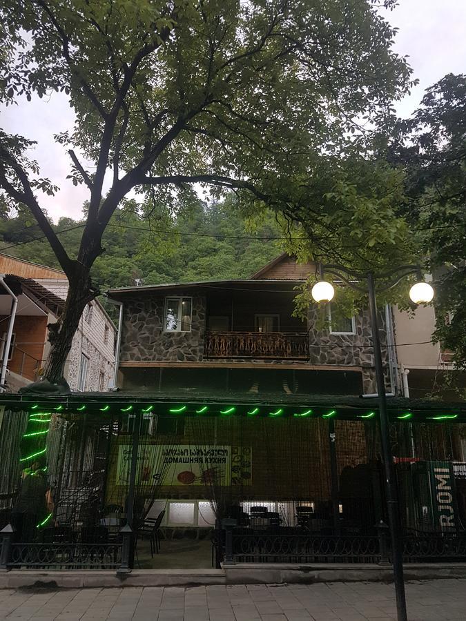Hotel Emi House Bordschomi Exterior foto